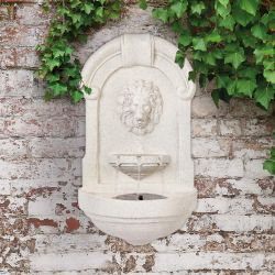 BRAND NEW SOLAR LION HEAD WATER FEATURE