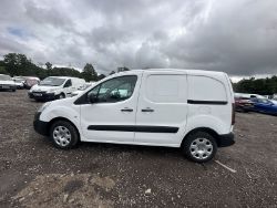 MASTER OF THE ROAD: 68 PLATE PEUGEOT PARTNER BLUEHDI - NAVIGATING SUCCESS WITH PRECISION