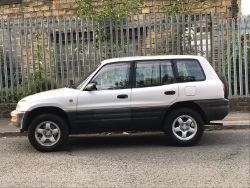 TOYOTA STATION WAGON 1996 M REG RAV4 2.0 MAX 5 DOOR 2 KEYS