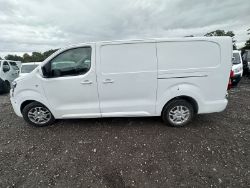 MODERN PERFORMANCE: 69 PLATE VAUXHALL VIVARO SPORTIVE H1 VAN - RELIABLE, STYLISH, READY FOR ACTION!