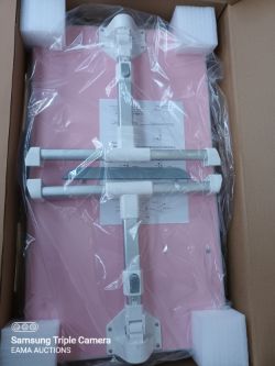 L117 MIXED PALLET CONTAINING APPROX 37 PINK LAPTOP DESKS, 25 WHITE SHELVES, 1 COMPUTER DESK & MORE