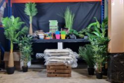 NEW SUMMER GARDEN LOT, ,OUTDOOR ARTIFICIAL PLANTS,SOLAR LIGHTS, CANDLES + MORE RRP £1000