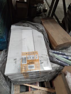 PALLET CONTAINING APPROX 8 RADIATORS 500H X 800L