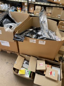 2 PALLETS OF GENUINE OE AUTOMOTIVE CAR PARTS