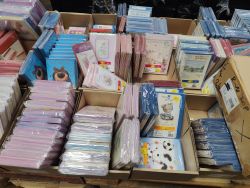 8000 X CARDS WITH ENVELOPES PICKED AT RANDOM(NO VAT ON HAMMER)