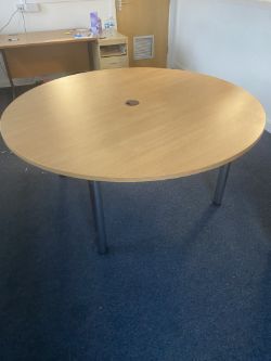 ROUND OFFICE MEETING DESK TABLE