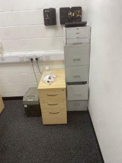 METAL AND WOODEN DRAWER SET