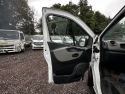 2015 RENAULT TRAFIC LL29 BUSINESS DCI LWB PANEL VAN SPARES OR REPAIRS