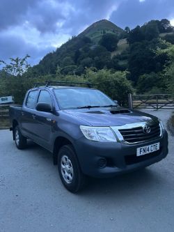 TOYOTA HILUX DOUBLE CAB PICKUP TRUCK 2014 D4D TWIN CAB 4X4