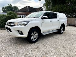 2016 TOYOTA HILUX ICON 2.4 D-4D