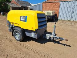ATLAS COPCO XAS 68 DIESEL ROAD TOW COMPRESSOR LOW HOURS 374