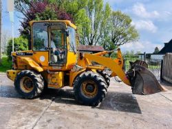 HYUNDIA HL710-3 4WD LOADING SHOVEL *4061 HOURS* C/W THREE IN ONE BUCKET