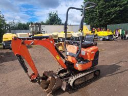 KUBOTA 008-3 MICRO DIGGER EXCAVATOR
