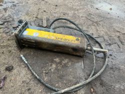 2008 ARROWHEAD HYDRAULIC BREAKER PECKER 60 MM PINS JCB HITACHI EXCAVATOR DIGGER