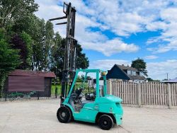MITSUBISHI FD30NT CONTAINER SPEC FORKLIFT C/W 3 STAGE MAST
