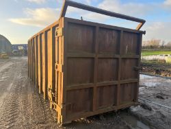 35 YARD ROLL ON ROLL OFF HOOKLIFT HOOKLOADER BIN SKIP SCANIA VOLVO TRUCK WAGON