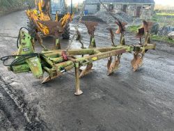 DOWDESWELL 4 FURROW PLOUGH 3 + 1 FORD JOHN DEERE TRACTOR 14