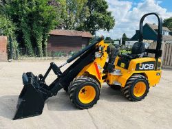 JCB 403 4WD LOADING SHOVEL *YEAR 2011, 3708 HOURS* C/W BUCKET