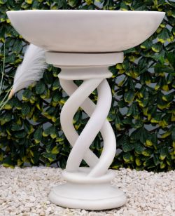 GORGEOUS TERRAZO MARBLE SPIRAL BIRDBATH