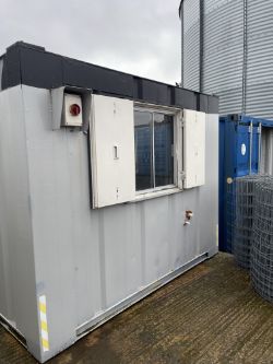 32 FOOT ANTI VANDAL SITE CABIN WELFARE UNIT TOILET.