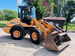 CASE 321D 4WD LOADING SHOVEL *5826 HOURS* C/W BUCKET & TINES