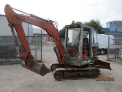 KUBOTA KH-90 MINI DIGGER 3 . 3 TON EXCAVATOR