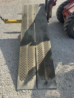 IFOR WILLIAMS LOADING RAMPS