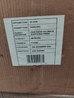 PALLET CONTAINING APPROX 250 X CURTAIN HOLDBACKS AND COPPER PIPE FITTINGS