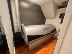B2 LAY DOWN SONTEGRA SUN BED SUNBED TANNING SHOP CLOSURE
