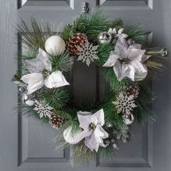 WHITE POINSETTIA LEAF SILVER GLITTER PINE CONE 60CM CHRISTMAS DECORATION WREATH