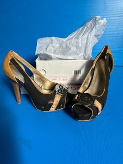 X50 BRAND NEW PAIRS WOMENS HIGH HEELS - MIXED STYLES AND SIZES RRP £1500