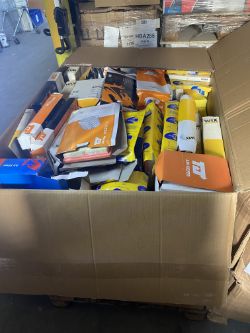 FULL PALLET MIXED AUTOMOTIVE AIR FILTERS