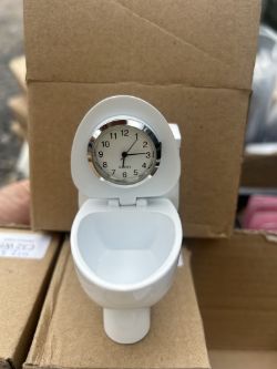 8 TIMES CERAMIC ORNAMENTAL TOILET CLOCKS