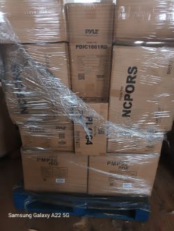 MIXED PALLET CONTAINING SPEAKERS, MEGAPHONES AND MORE - SEE DESCRIPTION FOR BREAKDOWN - RRP £3000