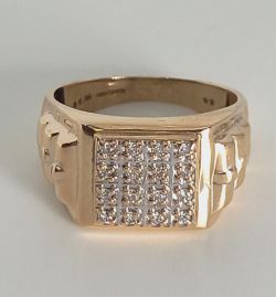 MEN'S 0.25CT DIAMOND SIGNET RING/9CT YELLOW GOLD IN GIFT BOX WITH VALUATION CERTIFICATE OF £1995