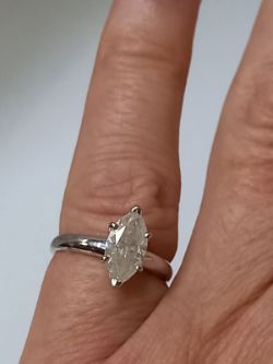1.45CT MAQUISE DIAMOND ENGAGEMENT RING/14CT GIE CERT + GIFT BOX + VALUATION CERT OF £2995