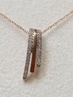0.24CT DIAMOND ROSE GOLD PENDANT /9CT FINE GOLD CHAIN + GIFT BOX + VALUATION CERT OF £795