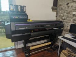 MIMAKI UCJV 300-75 LARGE FORMAT ROLL TO ROLL UV PRINTER