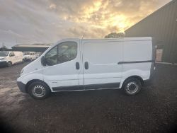 BUDGET-FRIENDLY WORKHORSE: 2011 RENAULT TRAFIC SL27DCI - MOT JAN 2024 - NO VAT ON HAMMER