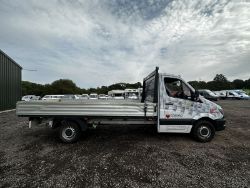 QUALITY MERCEDES-BENZ WORKHORSE: 3.5TON FLATBED SPRINTER