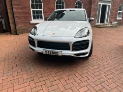 2019 PORSCHE CAYENNE 4.0 V8 TURBO 5DR SUV EURO 6 - ONLY 28K MILES - PORSCHE EXTENDED WARRANTY