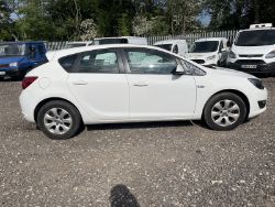 2015 VAUXHALL ASTRA DIESEL HATCHBACK 1.6 CDTI 16V ECOFLEX DESIGN 5DR