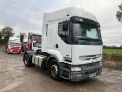 2004 RENAULT PREMIUM 4X2 TRACTOR UNIT