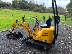 COMPACT POWERHOUSE: JCB 8010 WITH PERKINS ENGINE