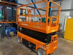2021 DOOSAN X10NH SCISSOR LIFT 10M