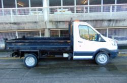 TRANSIT TIPPER 2015: FLASHING BEACON, ELECTRIC WINDOWS