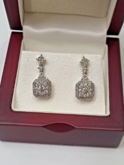 1CT DIAMOND CLUSTER HALO DROP EARRINGS 14CT WHITE GOLD + GIFT BOX + VALUATION CERTIFICATE OF £2995