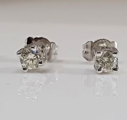 0.50CT DIAMOND STUD EARRINGS 18CT WHITE GOLD IN GIFT BOX WITH VALUATION CERTIFICATE OF £2495