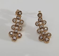 0.32 DIAMOND EARRINGS CLUSTER/9CT YELLOW GOLD IN GIFT BOX + VALUATION CERTIFICATE OF £1,095