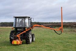 EFFICIENCY UNLEASHED: T190 FINGERBAR HEDGE CUTTER FOR FAST, CLEAN RESULTS